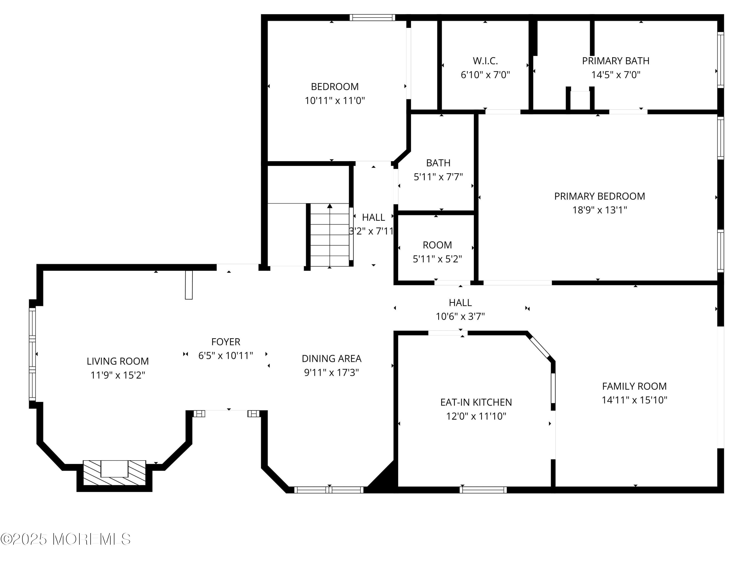 7 Regent Square Jackson, NJ 08527 - Photo 27 of 29 a picture of a wall with a white and white photo