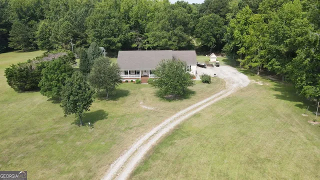 a view of a small yard