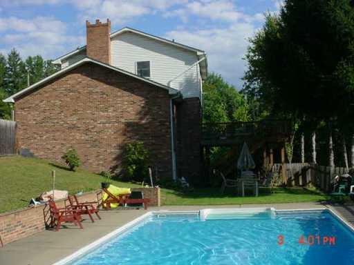 2808 Conway Wallrose Road Economy, PA 15005 - Photo 7 of 8