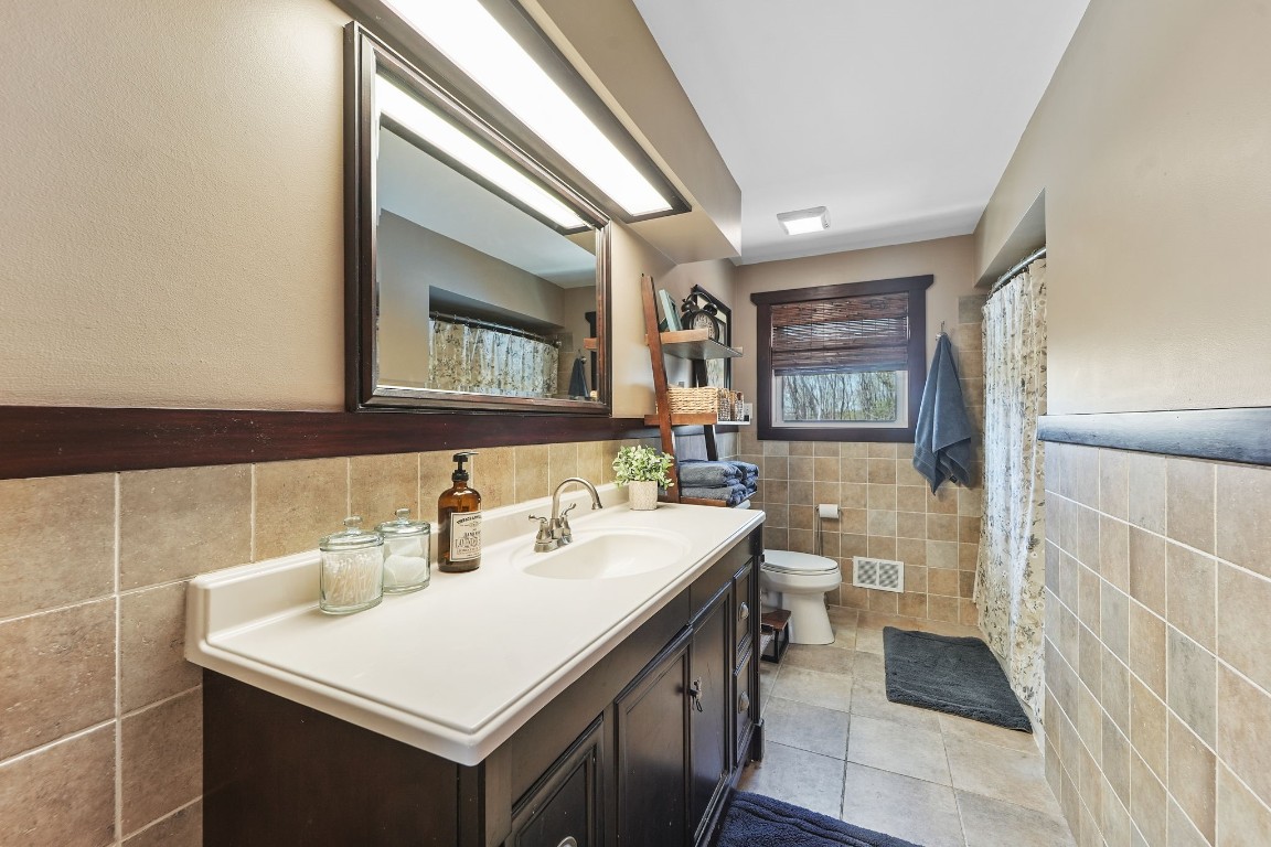 75 Richard Street Johnson City, NY 13790 - Photo 14 of 33 Gallery Image 14