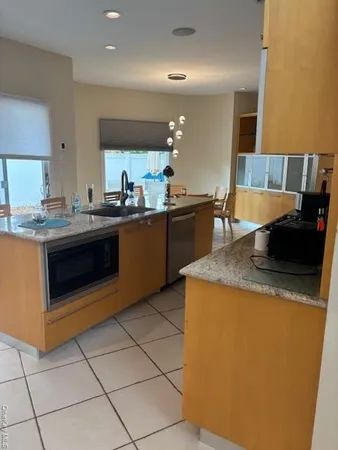 $8,000 | 54 Matlock Street, Lido Beach, NY 11561