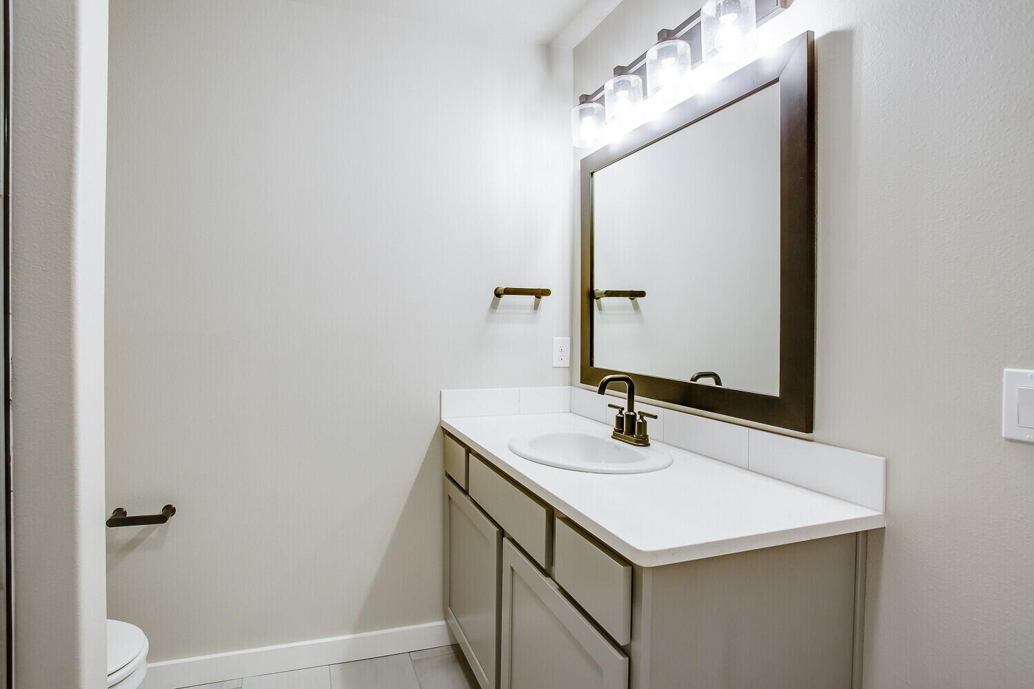 13702 Avenue R Lubbock, TX 79423 - Photo 12 of 18 l-211