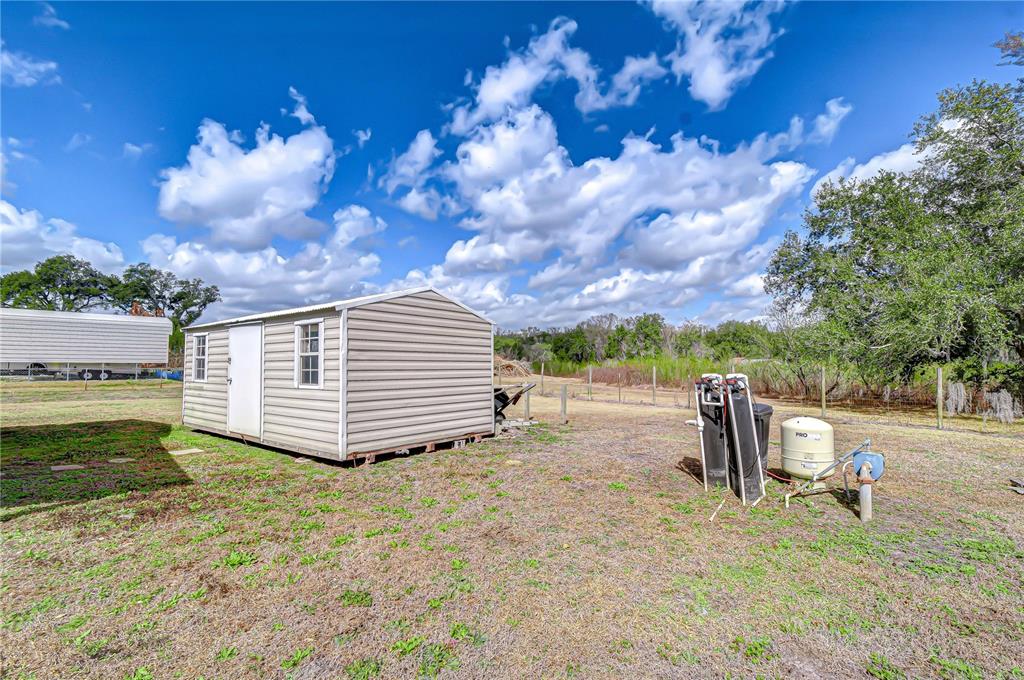 36305 Sunshine Road Zephyrhills, FL 33541 - Photo 11 of 30 Gallery Image 11