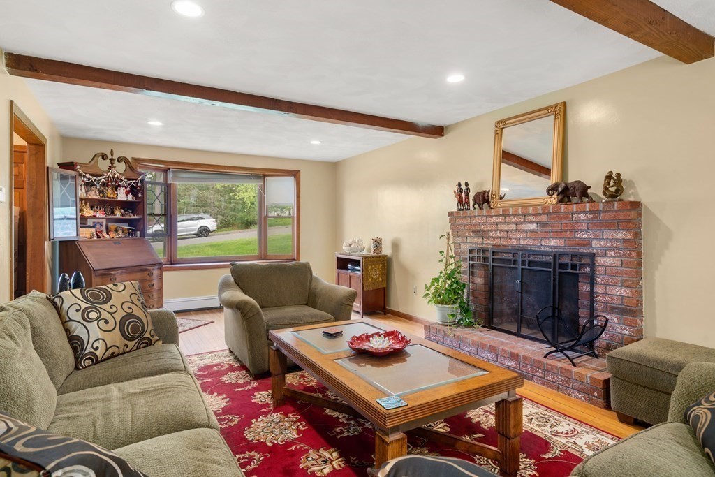 197 Simpson Road Marlborough, MA 01752 - Photo 13 of 36 Gallery Image 13
