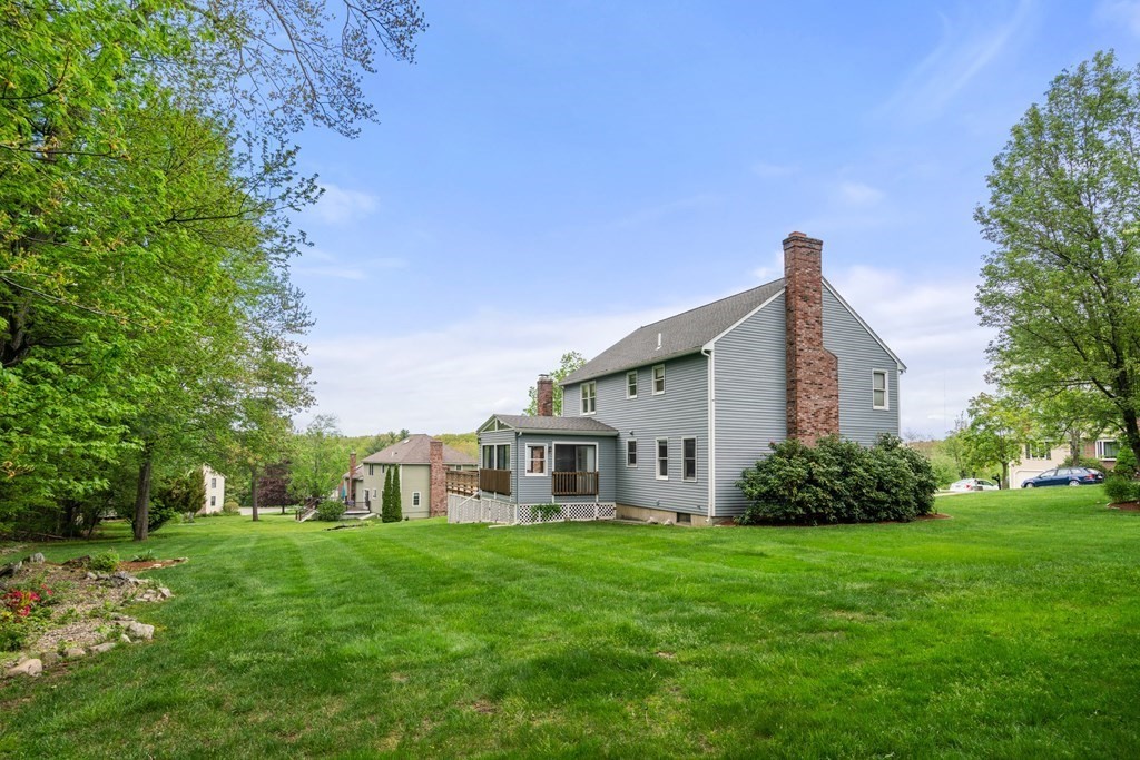 197 Simpson Road Marlborough, MA 01752 - Photo 4 of 36 Gallery Image 4