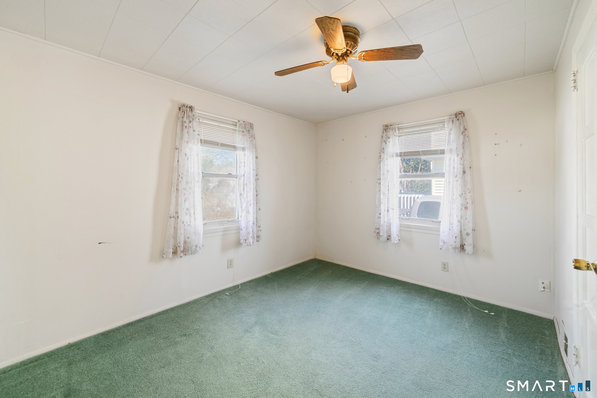 54 Coolridge Road Milford, CT 06460 - Photo 17 of 37