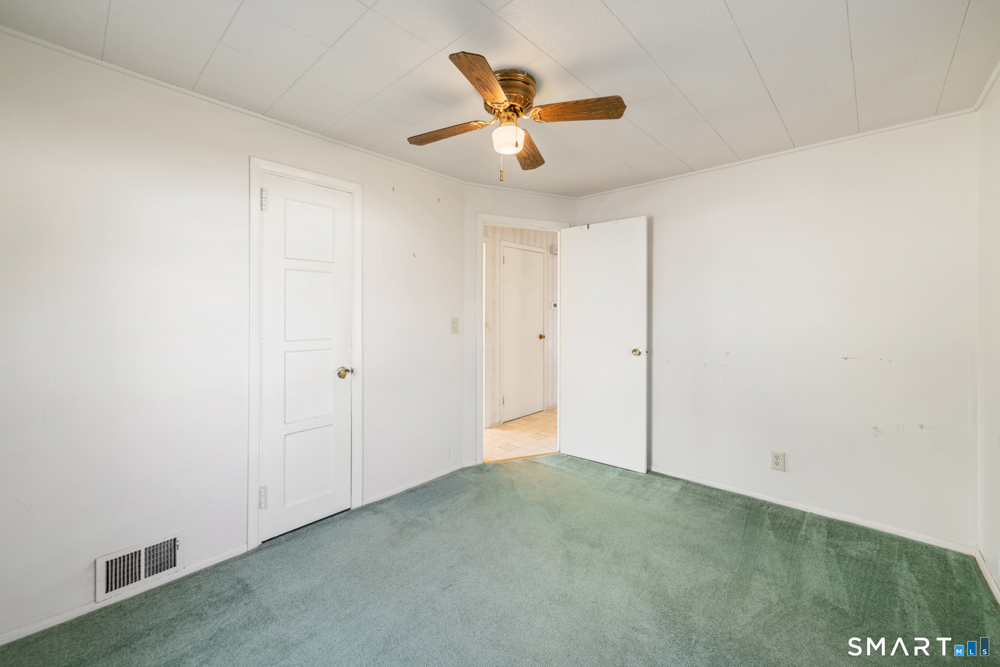 54 Coolridge Road Milford, CT 06460 - Photo 19 of 37