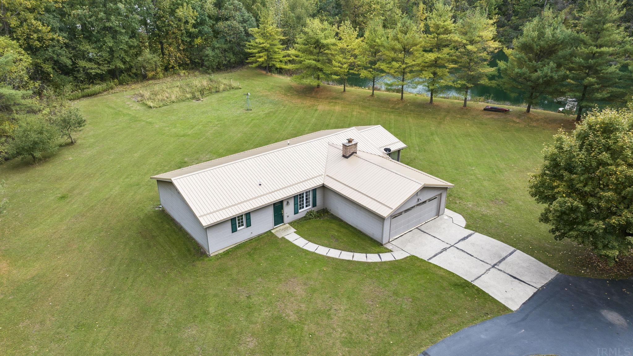 5809 West Greenwell Road Huntertown, IN 46748 - Photo 3 of 35