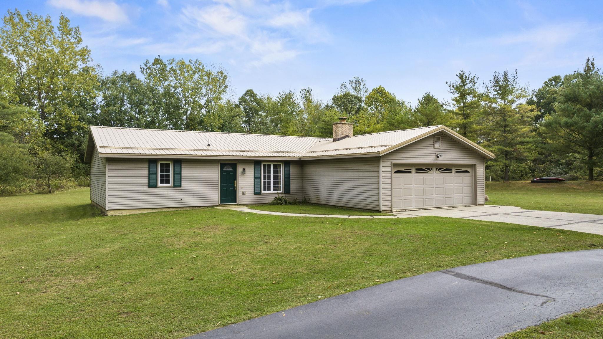 5809 West Greenwell Road Huntertown, IN 46748 - Photo 4 of 35