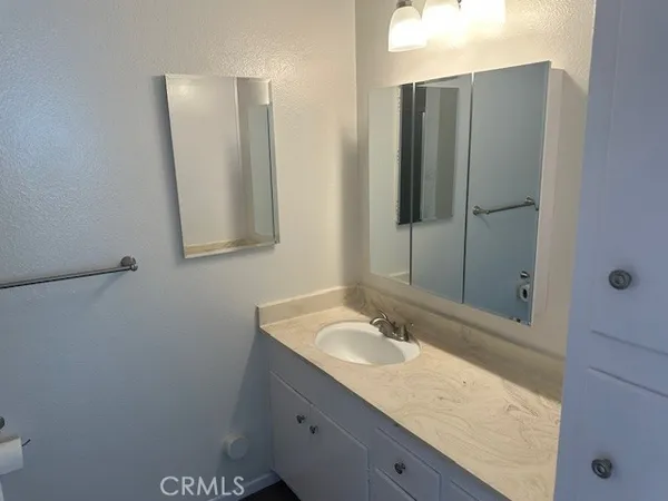 $2,695 | 1201 North California Street, Unit 16, Orange, CA 92867