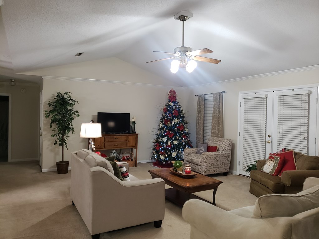 2190 Honeysuckle Road Dothan, AL 36301 - Photo 4 of 31