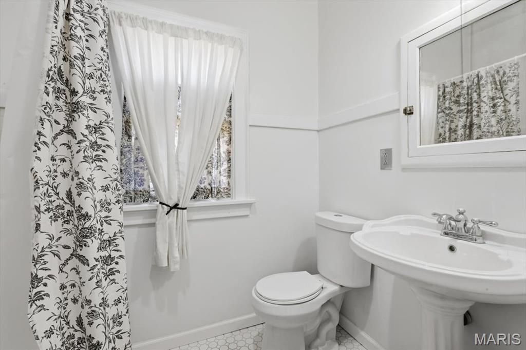 619 Carson Road Ferguson, MO 63135 - Photo 20 of 24 Gallery Image 20