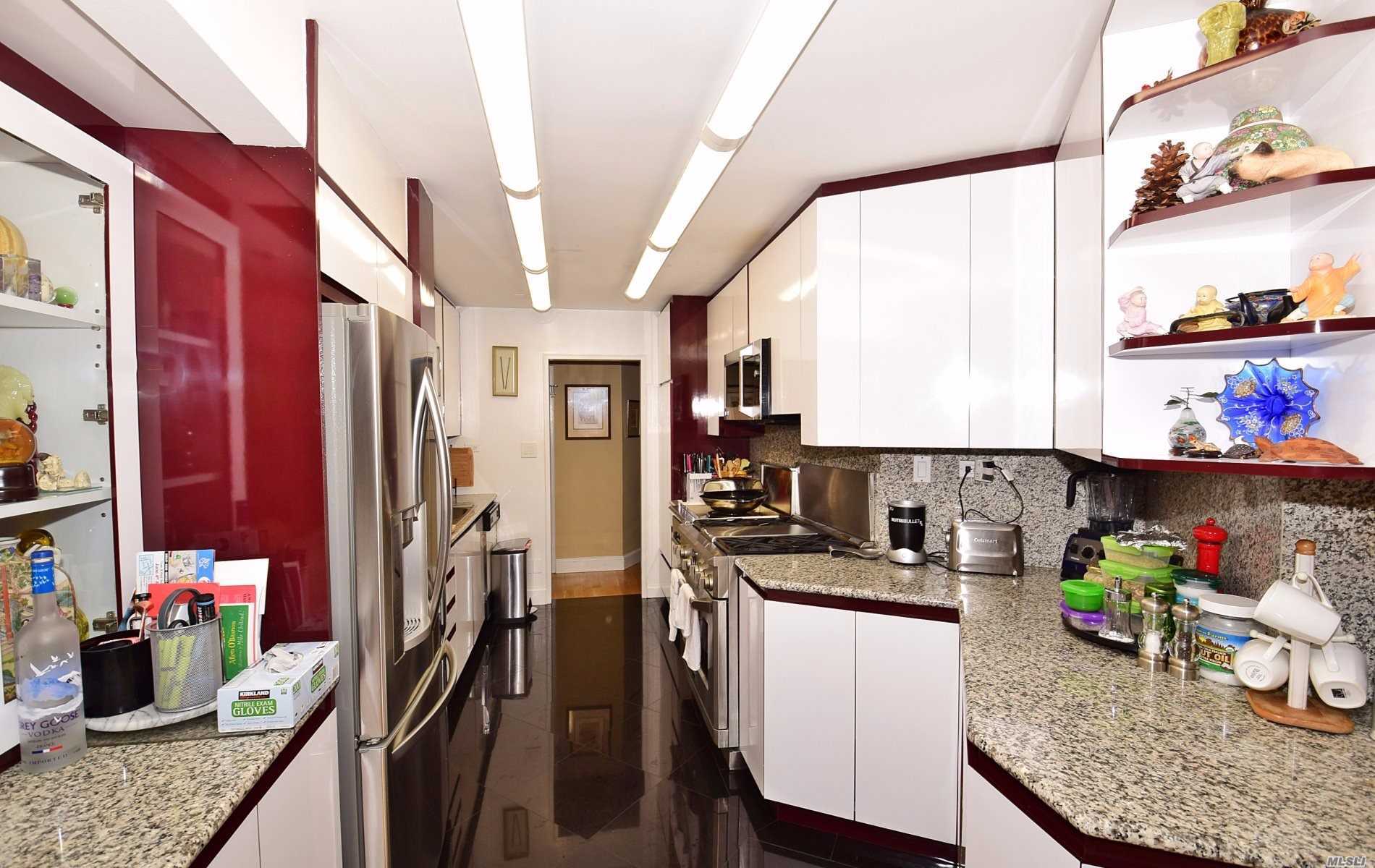 180 South Middle Neck Road, Unit 1M Great Neck, NY 11021 - Photo 6 of 17