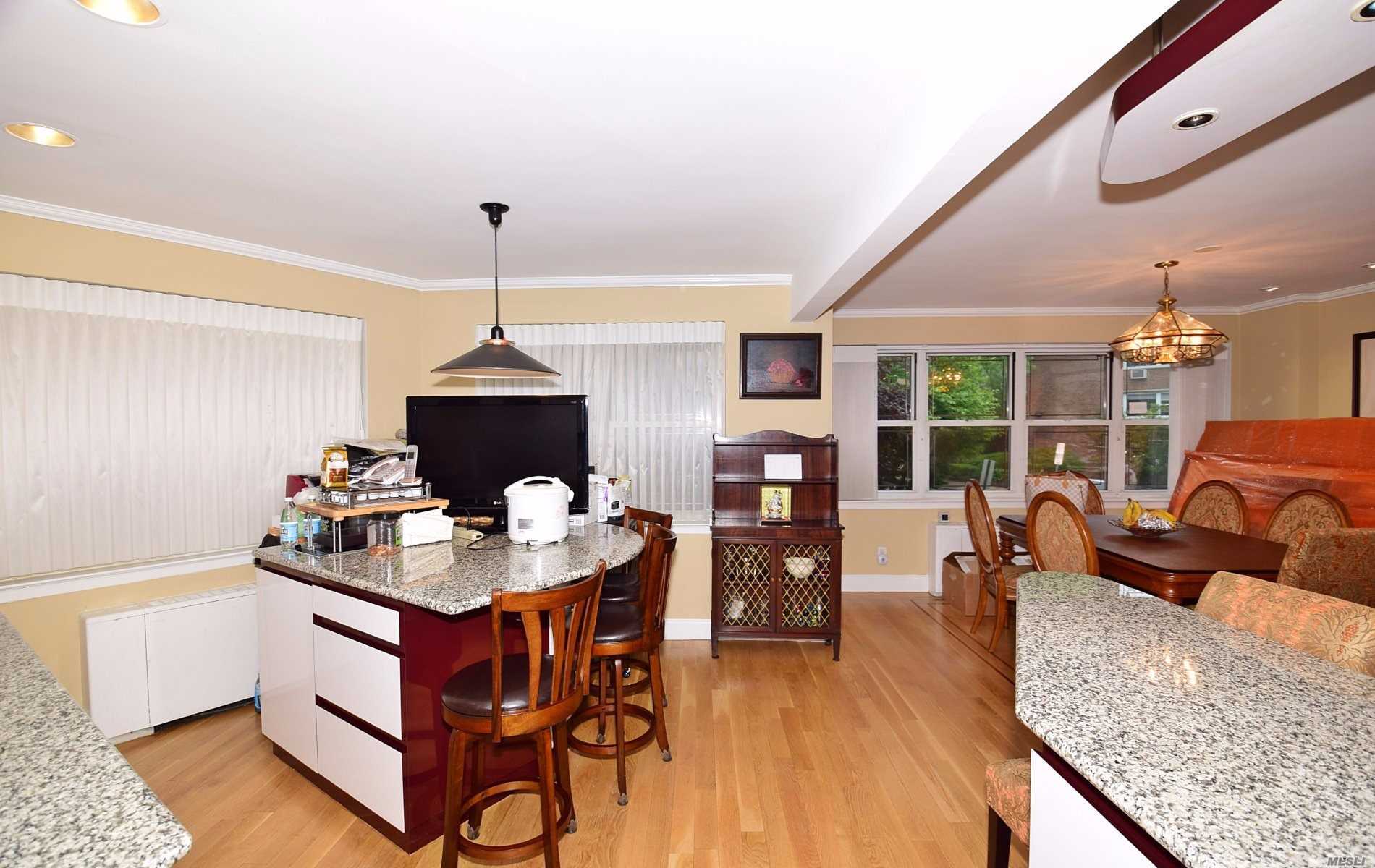 180 South Middle Neck Road, Unit 1M Great Neck, NY 11021 - Photo 7 of 17