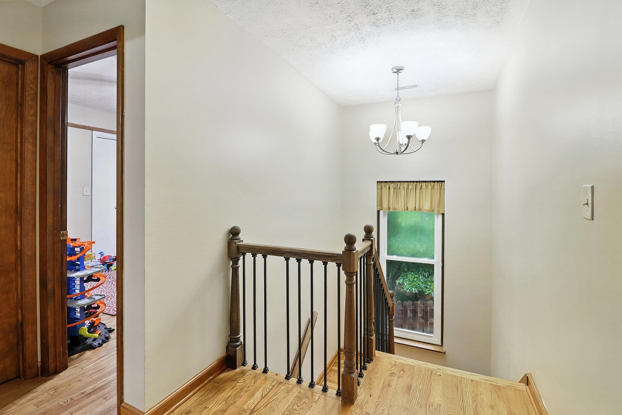8978 Hurricane Creek Road Winfield, WV 25213 - Photo 18 of 32 Gallery Image 18