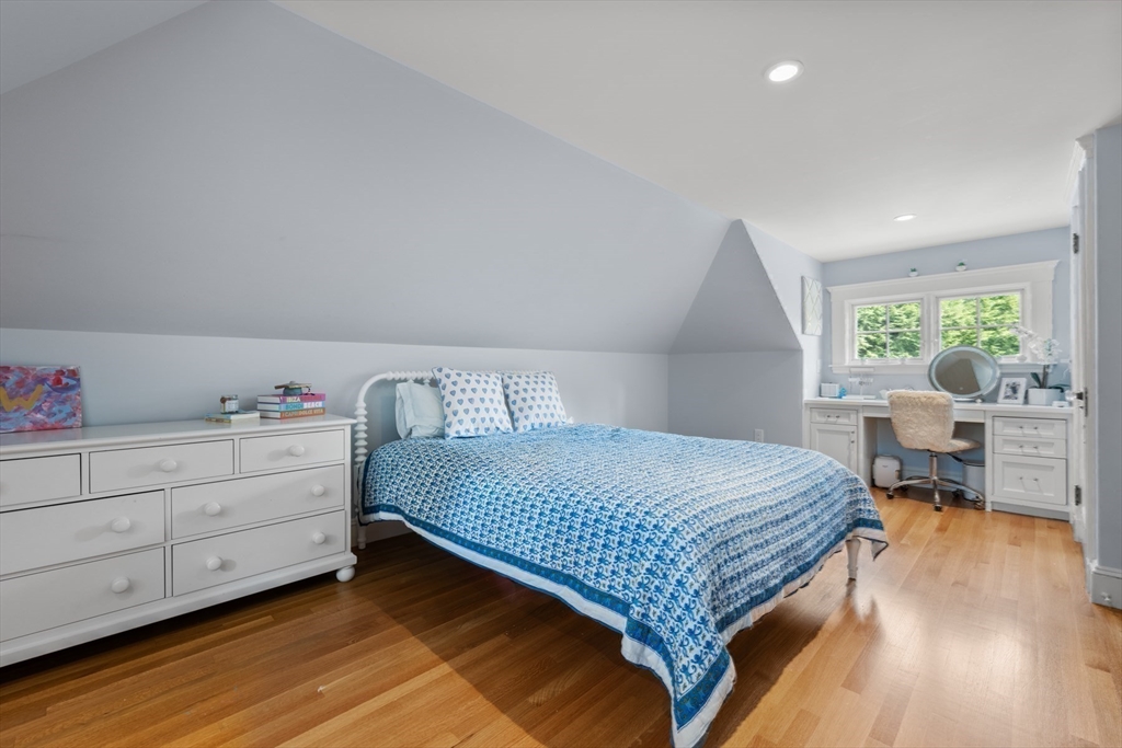 32 Arlington Road Wellesley, MA 02481 - Photo 31 of 42 Gallery Image 31