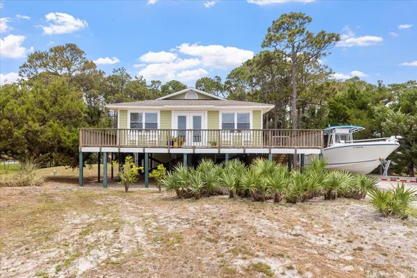 $733,900 | 549 East Gulf Beach Drive, Eastpoint, FL 32328