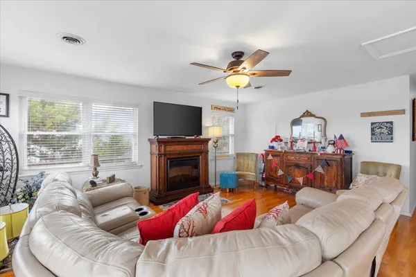 $733,900 | 549 East Gulf Beach Drive, Eastpoint, FL 32328