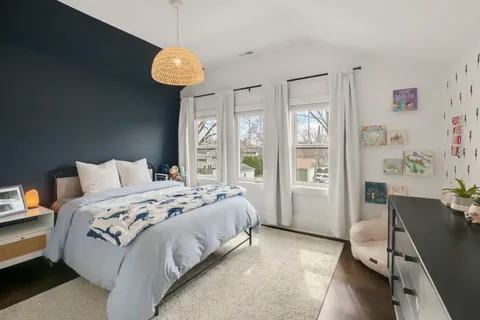 $1,165,000 | 903 North Vail Avenue, Arlington Heights, IL 60004