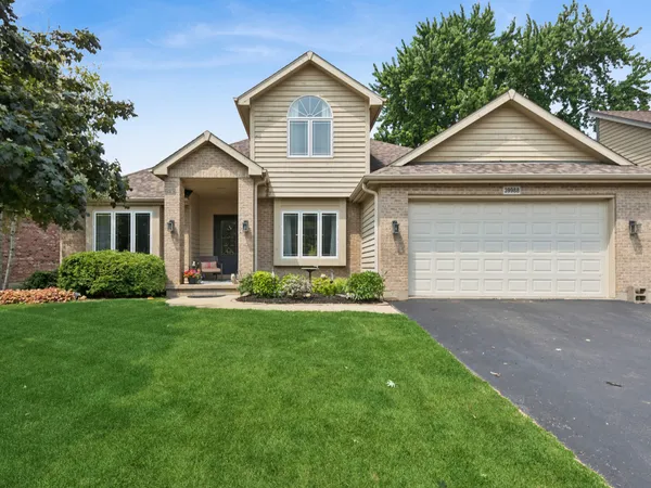 $463,900 | 39988 North Trevino Lane, Antioch, IL 60002
