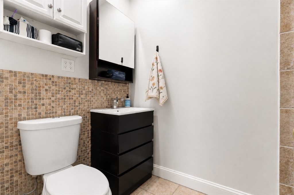 159 M Street, Unit 3 Boston, MA 02127 - Photo 11 of 16