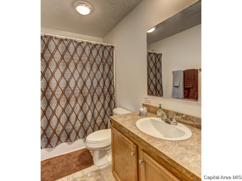 8650 Cardinal Hill Road Rochester, IL 62563 - Photo 19 of 32