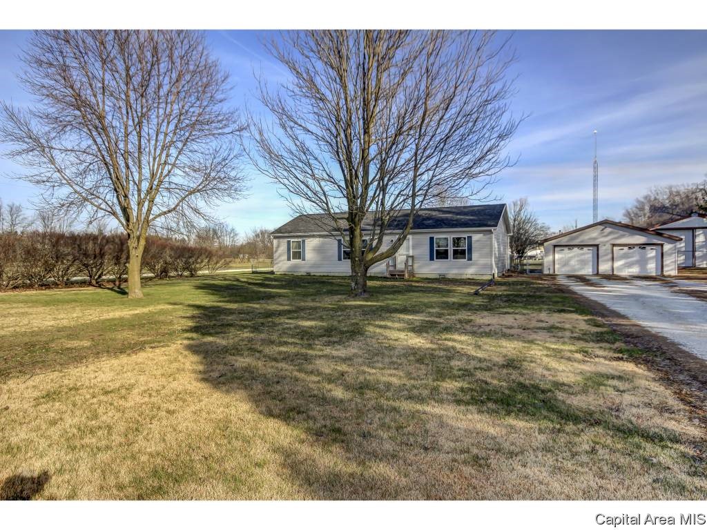 8650 Cardinal Hill Road Rochester, IL 62563 - Photo 3 of 32