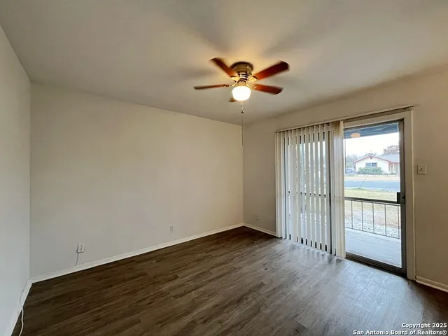 $895 | 311 East San Antonio Avenue, Unit 101, Boerne, TX 78006
