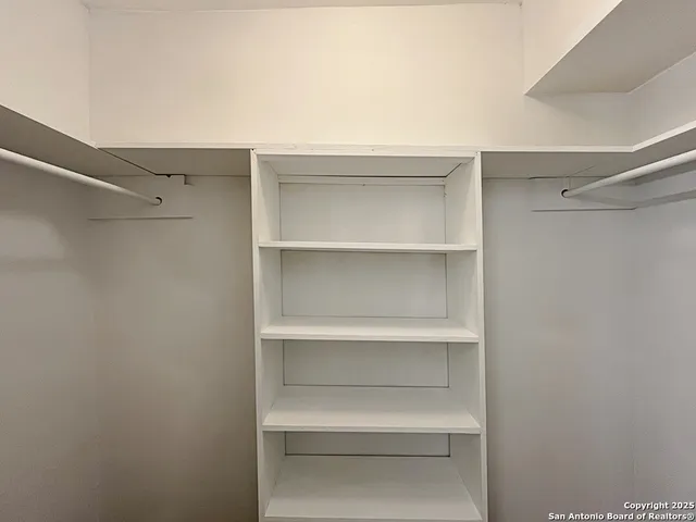 $895 | 311 East San Antonio Avenue, Unit 101, Boerne, TX 78006