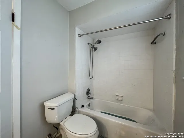 $895 | 311 East San Antonio Avenue, Unit 101, Boerne, TX 78006