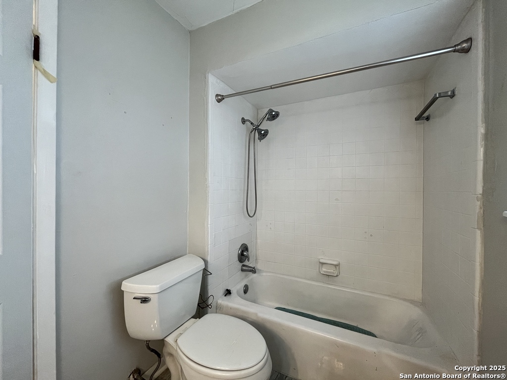 311 East San Antonio Avenue, Unit 101 Boerne, TX 78006 - Photo 19 of 27