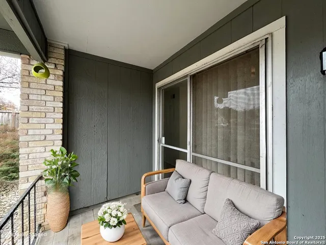 $895 | 311 East San Antonio Avenue, Unit 101, Boerne, TX 78006