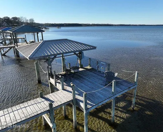 $674,900 | 615 Willbrook Circle, Sneads Ferry, NC 28460