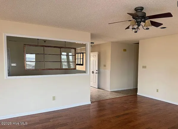 $674,900 | 615 Willbrook Circle, Sneads Ferry, NC 28460