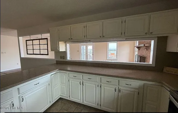 $674,900 | 615 Willbrook Circle, Sneads Ferry, NC 28460