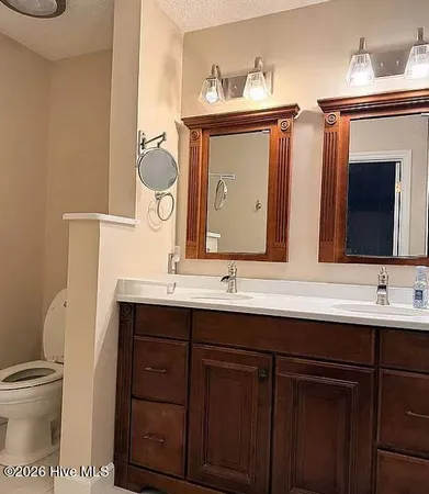 $674,900 | 615 Willbrook Circle, Sneads Ferry, NC 28460