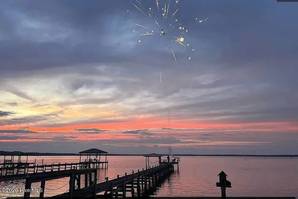 $674,900 | 615 Willbrook Circle, Sneads Ferry, NC 28460