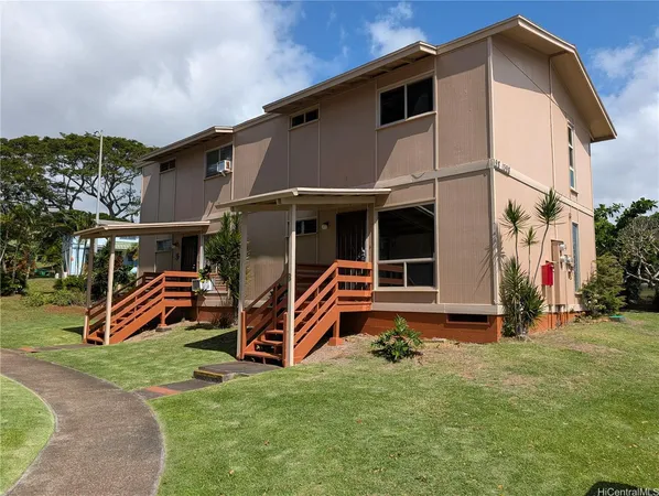 front view of house with a yard
