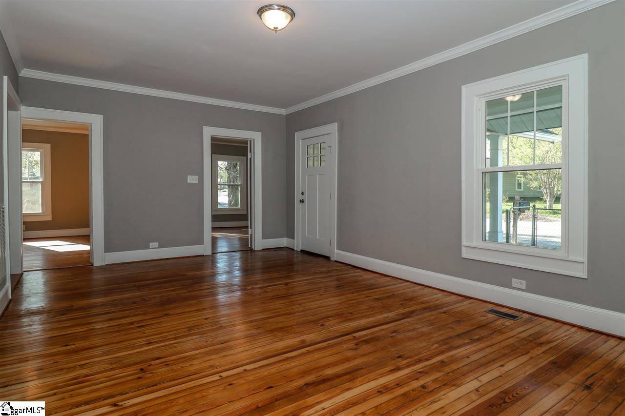 619 West Parker Road Greenville, SC 29611 - Photo 11 of 24 Gallery Image 11