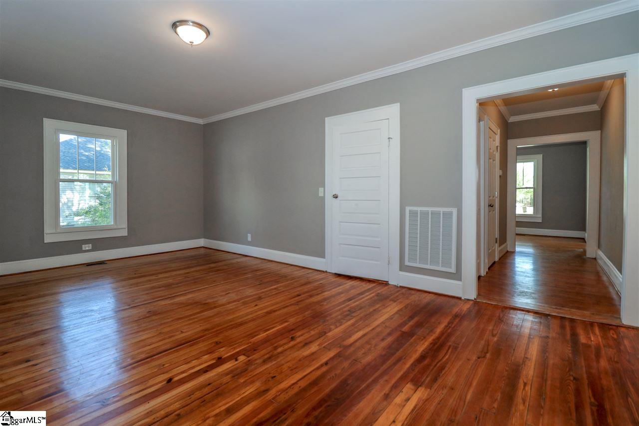 619 West Parker Road Greenville, SC 29611 - Photo 12 of 24 Gallery Image 12