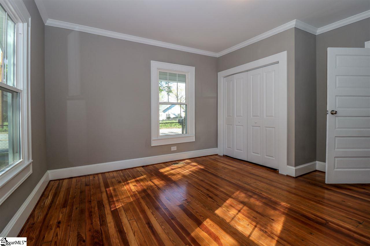 619 West Parker Road Greenville, SC 29611 - Photo 13 of 24 Gallery Image 13