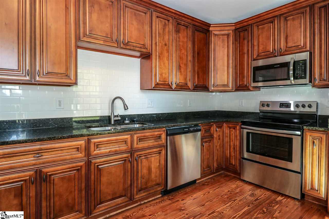 619 West Parker Road Greenville, SC 29611 - Photo 7 of 24 Gallery Image 7