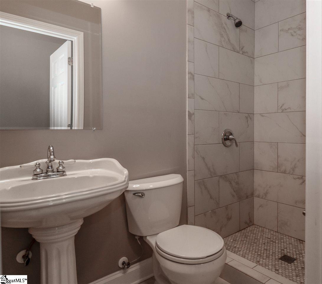 619 West Parker Road Greenville, SC 29611 - Photo 9 of 24 Gallery Image 9