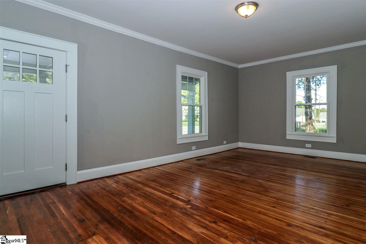 619 West Parker Road Greenville, SC 29611 - Photo 10 of 24 Gallery Image 10