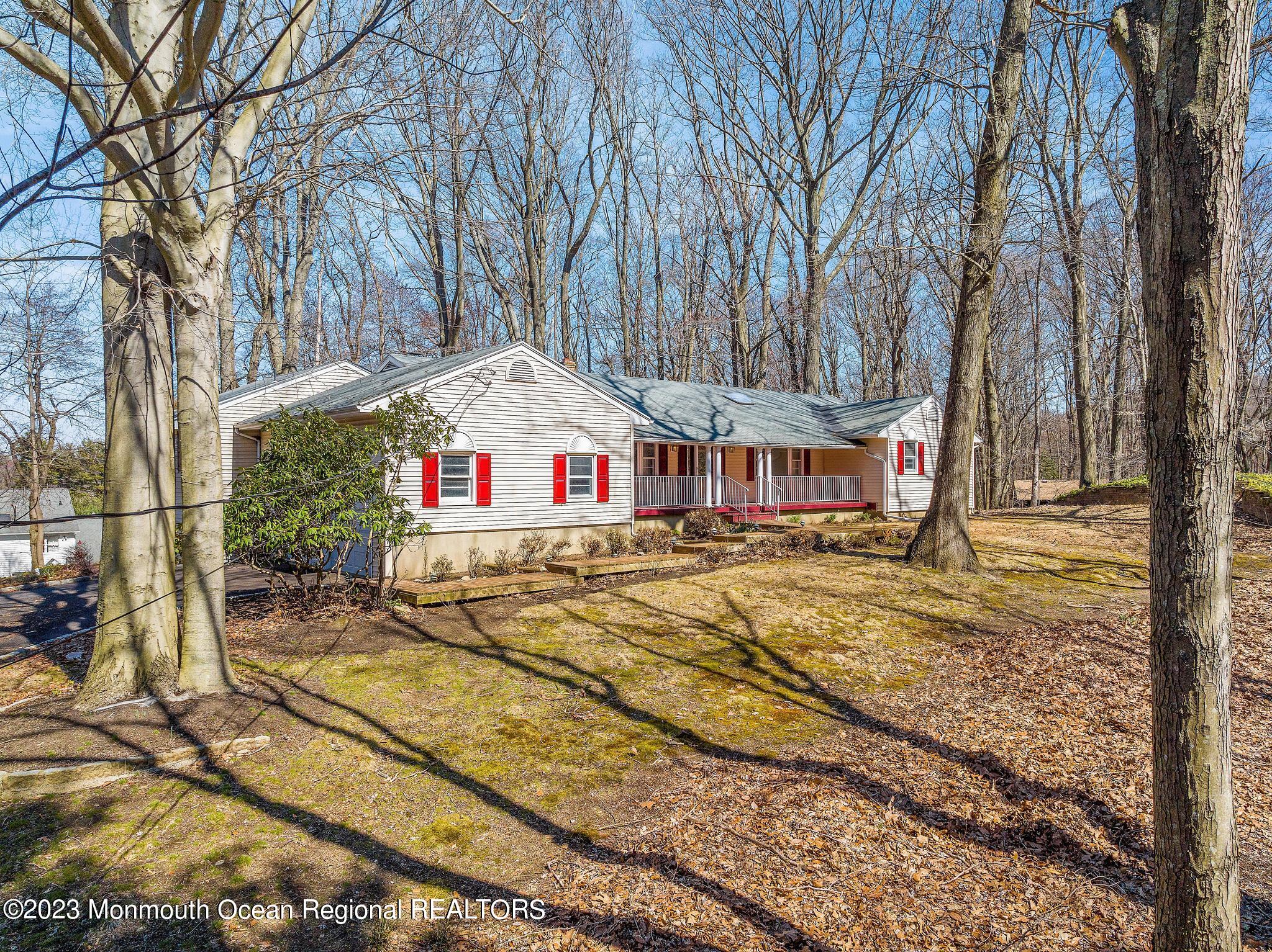 5 Edgewood Drive Holmdel, NJ 07733 - Photo 3 of 46 5EdgewoodDrone-11