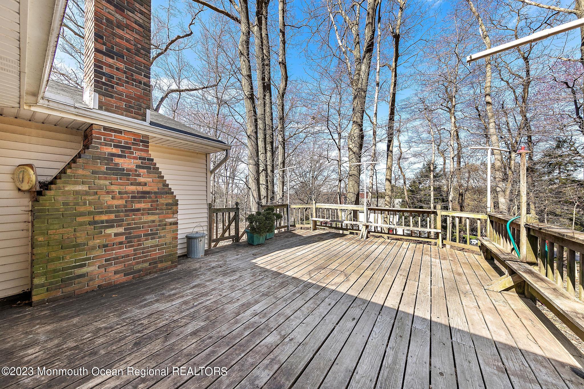 5 Edgewood Drive Holmdel, NJ 07733 - Photo 32 of 46 Deck