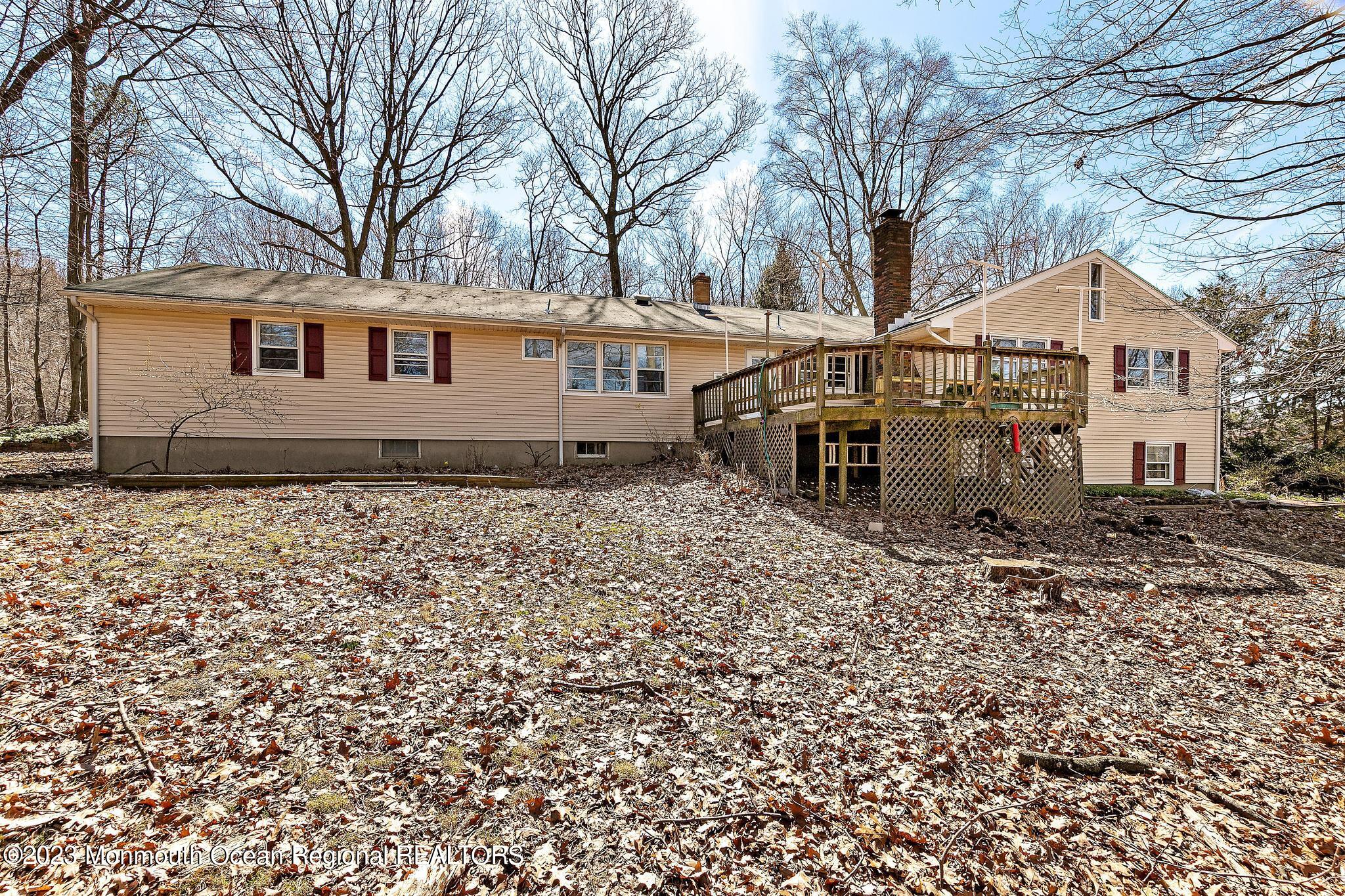 5 Edgewood Drive Holmdel, NJ 07733 - Photo 38 of 46 Yard