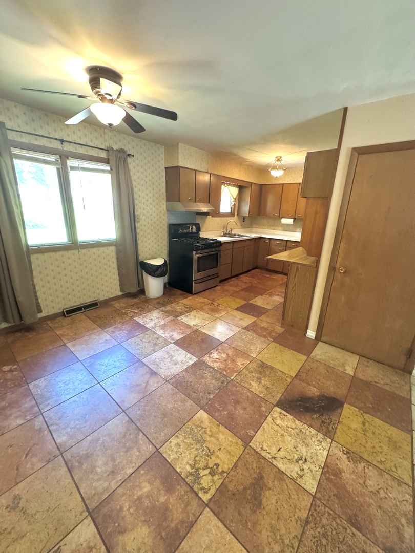 219 Phyllis Avenue Rochelle, IL 61068 - Photo 6 of 26