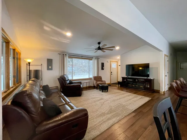 $2,600 | 75512 County Road 665, Lawton, MI 49065