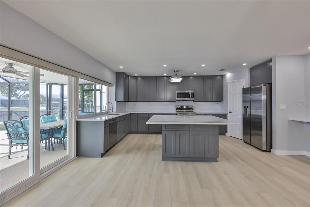 1018 Silver Palm Way Apollo Beach, FL 33572 - Photo 19 of 67